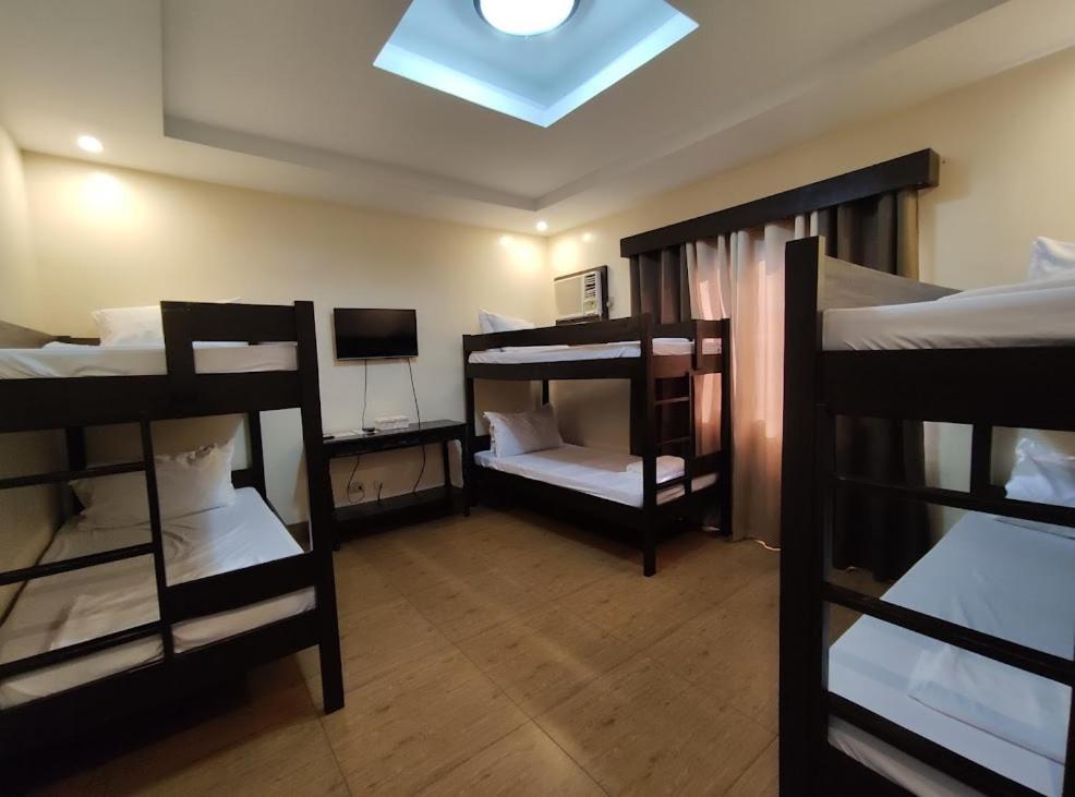 Klir Waterpark Resort And Hotels Guiguinto Екстер'єр фото